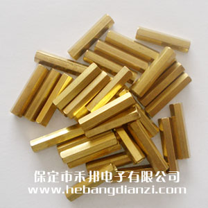 六角(jiǎo)双通 M4*30mm